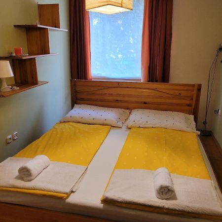 Lara Apartman Debrecen Exterior photo