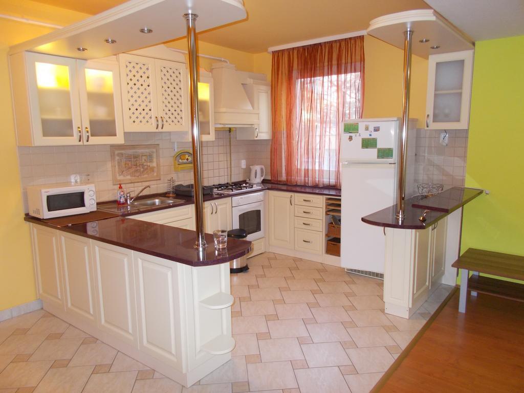 Lara Apartman Debrecen Exterior photo